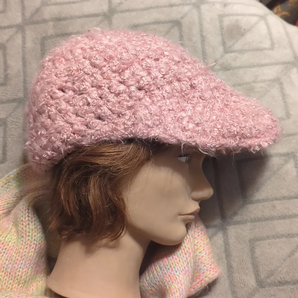 hand-knit chunky pastel‎ newsboy hat and scarf set